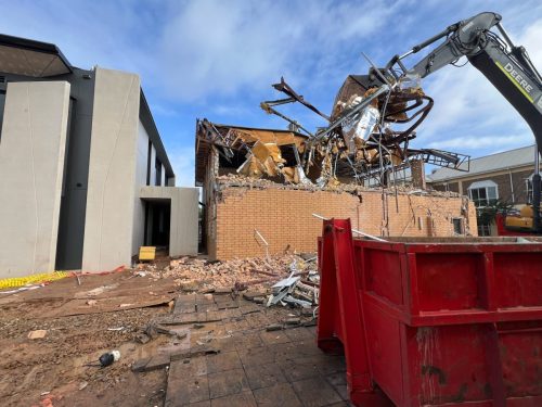 04F163AF-B6DF-4A4E-8392-94074F33F02B